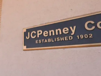 破产的JCPenney表示将不得不关闭约30％的门店