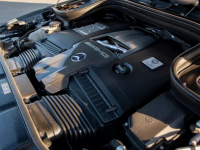 奔驰AMG GLE63 S提供了动感十足的加速度和豪华的内饰