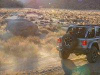 2021 Jeep Wrangler 4xe插电式混合动力车起价49490美元
