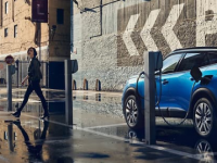明年法国的小型掀背车和SUV可能仅靠电池供电