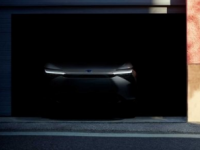 丰田展示了新型电动汽车的不寻常方向盘