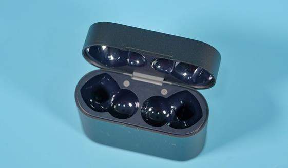 小米Air2Pro蓝牙耳机图赏:采用磨砂质感材质