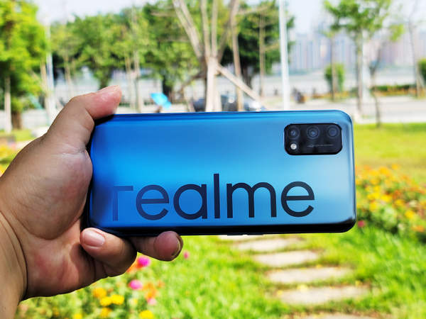 Realme Q2开箱真机图赏,