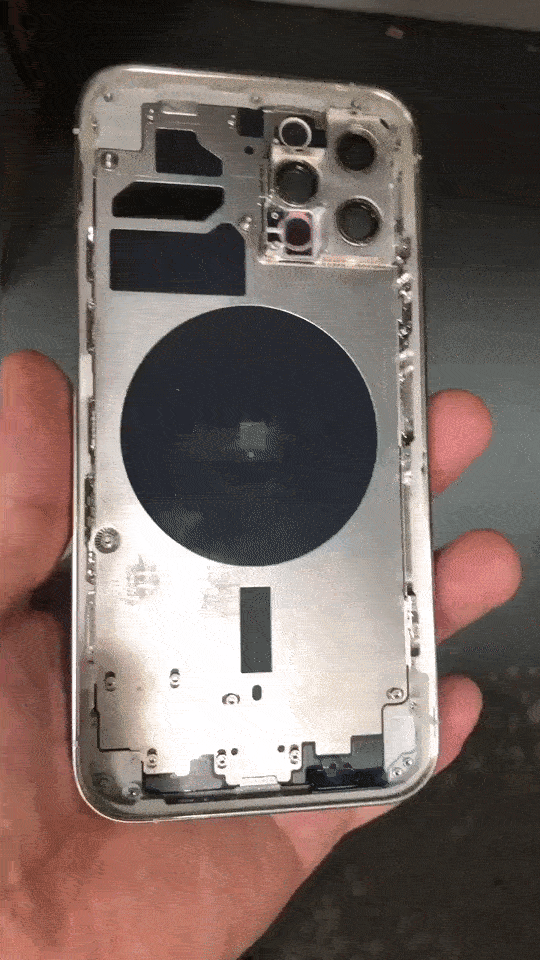 iPhone12Pro真机外壳曝光,LiDAR传感器+5G天线全都有