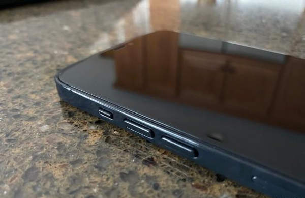 iphone12s曝光:不是真全面屏,仅支持4G