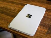 互联网看点：微软Surface Duo真机开箱图赏铰链设计更吸睛!