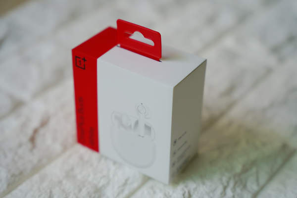 一加首款真无线耳机OnePlus Buds开箱图赏