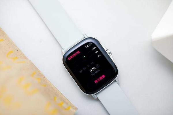 新款Apple Watch被移除5W充电器,这到底是什么原因呢?