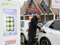 英国的电动汽车充电网络将是保持该国到2030年发展的关键
