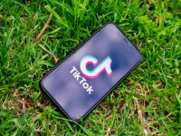 TikTok为青少年添加新的隐私功能 限制推送通知